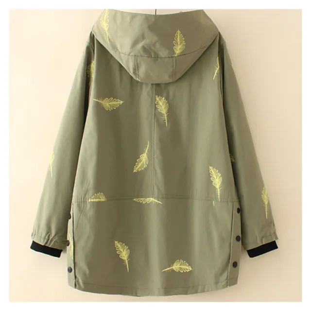 【ASister 小姊姊】現貨在庫★防風外套☆*連帽羽毛印花*Plus+拉鍊風衣(3色 XL-4XL T62 1951 #AS0730)