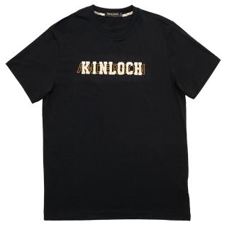 【金安德森】男裝短袖上衣-圓領素T 品牌LOGO字母刺繡(黑色)