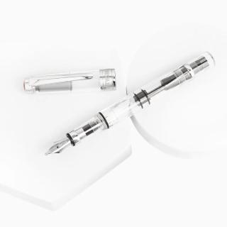 【TWSBI 三文堂】《鑽石 Diamond 580 鋼筆》透明 Clear