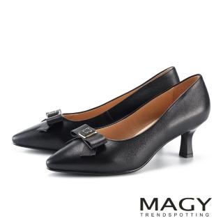 【MAGY】羊皮蝴蝶結烤漆方飾尖頭中跟鞋(黑色)