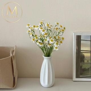 【Floral M】北歐陶瓷俐落線條小花瓶(花瓶/插花/玻璃瓶/小口花瓶/花器/花盆/陶瓷花瓶/桌面擺飾)