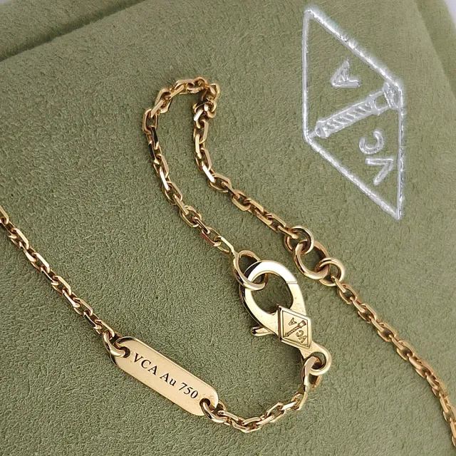 VAN CLEEF & ARPELS 梵克雅寶】梵克雅寶Vintage Alhambr 紅玉髓