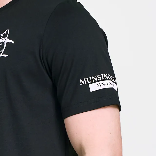 【Munsingwear】企鵝牌 男款黑色企鵝高爾夫圖案復刻純棉舒適經典百搭短袖T SHIRT MGVL2507