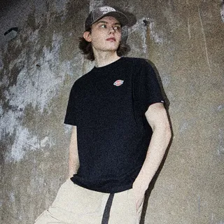【Dickies】男女款黑色重磅純棉胸前經典三色刺繡Logo短袖T恤｜DK0A87QZBLK