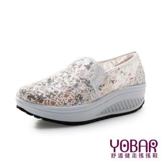 【YOBAR】歐美流行蕾絲亮片款透氣帆布懶人休閒搖搖鞋 健走鞋(白)