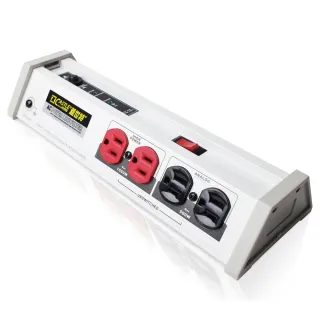 【Castle蓋世特】官方總代理 1開8插 影音設備專用 鋁合金防火防雷淨化濾波轉接器插座-2.7M(蘋果白)