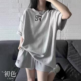 【初色】華夫格字母印花寬鬆短袖上衣女上衣+鬆緊腰休閒短褲運運動套裝-淺灰色-11375(M-2XL可選)