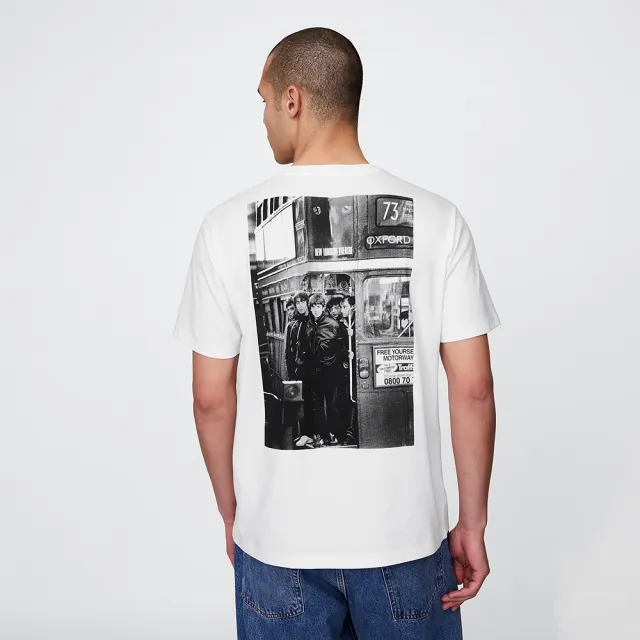 【GAP】男裝 Gap x Oasis聯名 純棉印花圓領短袖T恤-白色(765041)