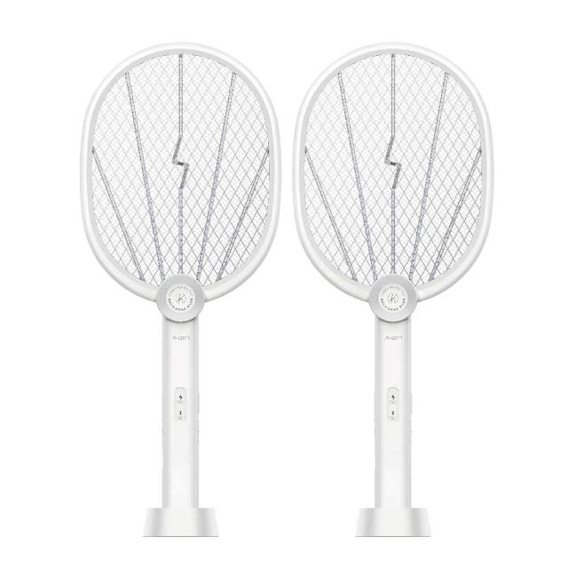 AWSON歐森 AML-2365 是一款結合捕蚊燈與捕蚊拍功能的二合一電蚊拍,採用LED紫光誘蚊技術,有效吸引並殺死蚊蟲。內建充電電池,無需插電即可使用,輕便易攜,適合居家或戶外使用。尺寸為W223xH554xD64 mm(含底座),設計緊湊,使用方便。產品產地為中國。 AWSON歐森 AML-2365