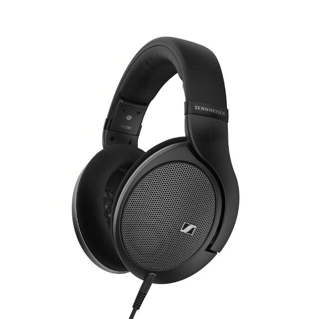 Sennheiser 森海塞爾 HD 550 有線頭戴式耳機，採用高品質驅動單元，提供細膩高解析音質，適合音樂愛好者使用。頭戴式設計舒適輕盈，僅 300g 重量，3.5mm 輸入端子相容 Windows、MAC、iOS、Android 等系統。無麥克風設計專注純淨聆聽，黑色系外觀簡約時尚，中國製造，享兩年保固。無論日常通勤或專業聽音，HD 550 皆為理想選擇，提升您的音樂體驗。