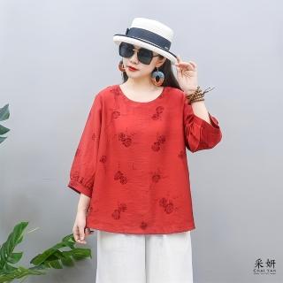【CHAI YAN 採妍】玫瑰圖樣布料圓領七分袖上衣(春夏新款上衣-65-78公斤可穿)