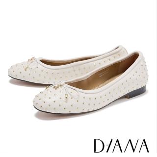 【DIANA】甜美蝴蝶結柔軟羊皮釘珠平底娃娃鞋(米色)