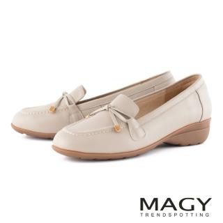 【MAGY】素面真皮細帶蝴蝶結樂福低跟鞋(米色)