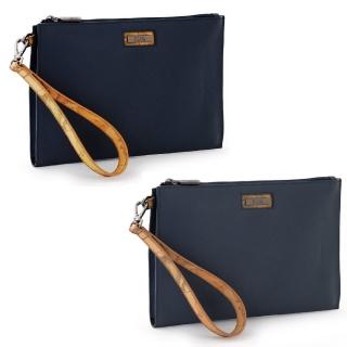 【Alviero Martini】義大利地圖包 小牛皮手拿隨身萬用包28cm(兩色)