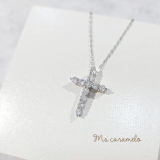 【焦糖小姐 Ms caramelo】925純銀鍍K白鋯石項鍊(十字架鋯石項鍊)