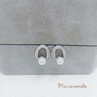 【焦糖小姐 Ms caramelo】925純銀 貝珠珍珠耳環(珍珠耳環)