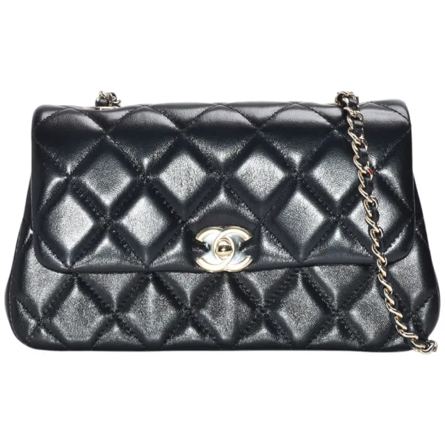 【CHANEL 香奈兒】經典雙C LOGO 菱格紋羊皮斜背包(黑色AP4592C-BLK-GP)