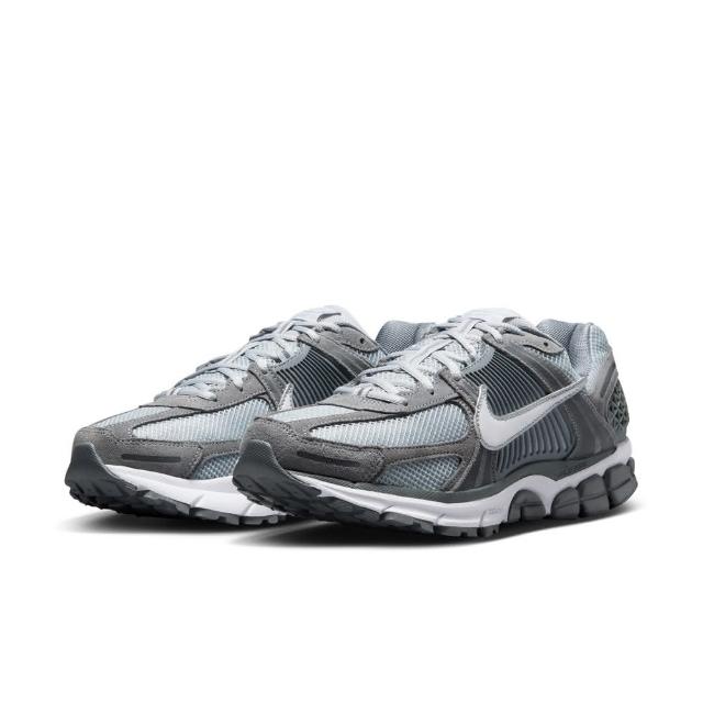 【NIKE 耐吉】休閒鞋 復古_女_NIKE ZOOM VOMERO 5_黑灰(HF1553003)