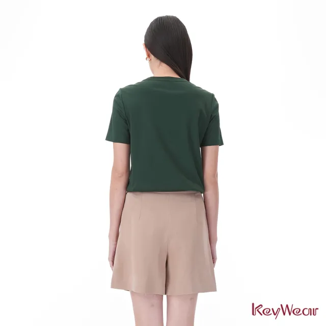 【KeyWear 奇威名品】親膚花卉刺繡五分袖上衣(共2色)