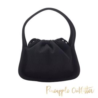【Pineapple Outfitter】皺摺感束口手提小包(黑色)