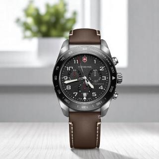 【VICTORINOX 瑞士維氏】Swiss Army 計時碼錶時尚腕錶 男錶 手錶(VISA-242046)