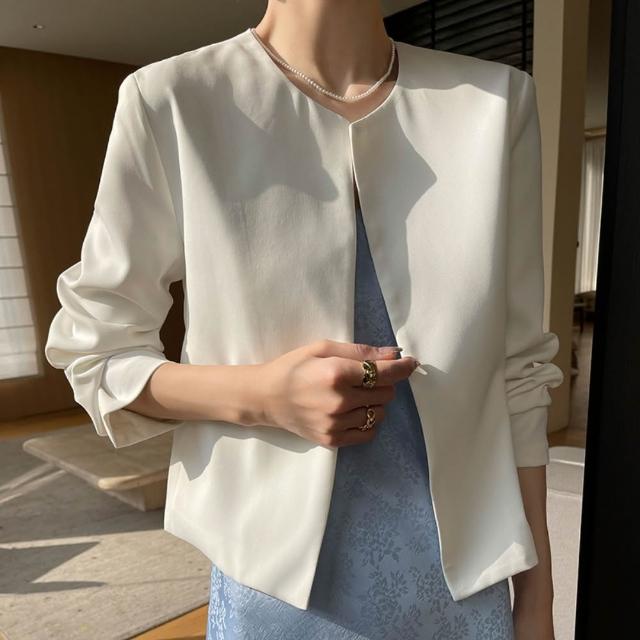 【時尚巴黎】現貨+預購 女外套高級西裝外套絲質外套(緞面氣質無扣簡約女外套2色74lc98)