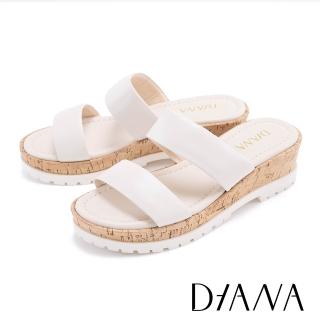【DIANA】質感素面牛皮粗帶氣質楔型拖鞋(米色)