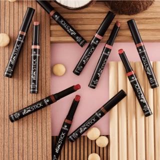 【essence 艾森絲】天生名模霧面唇膏1.7g(6色可選)