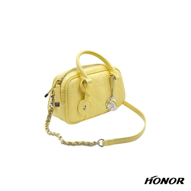 【HONOR 山形屋】精緻吊飾菱格手提鏈帶兩用包-黃