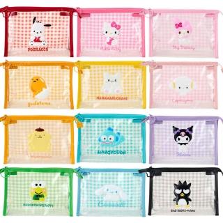 【小禮堂】Sanrio 三麗鷗 透明三角拉鍊化妝包 格紋 2025新生活 Kitty 漢頓 美樂蒂(平輸品)