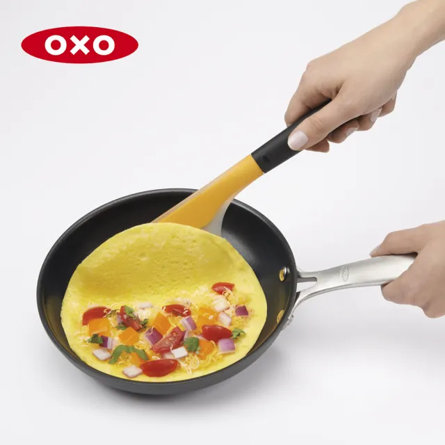 【美國OXO】好好握矽膠歐姆蛋神器 煎蛋專用鍋鏟(好翻面 專為圓鍋設計)