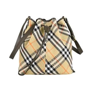 【BURBERRY 巴寶莉】BURBERRY內燙金LOGO英倫風格紋帆布搭小牛皮抽繩束口斜背水桶包(中/沙色)