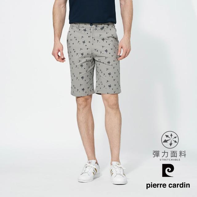 【pierre cardin 皮爾卡登】商務休閒 男款 彈力印花平口休閒短褲-卡其灰色(5257962-82)