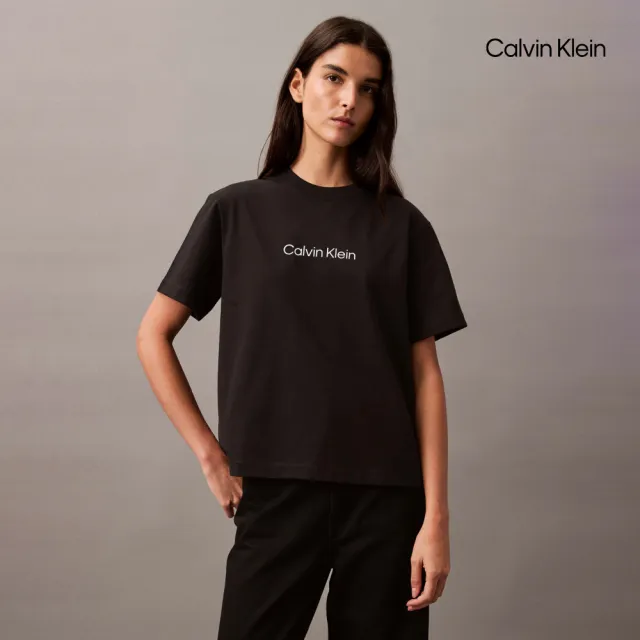 【CALVIN KLEIN】官方旗艦館 CK Calvin Klein Hero Modern 方形剪裁 T 恤_黑色
