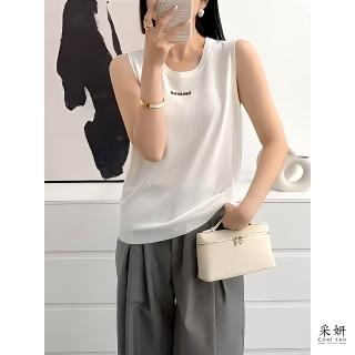 【CHAI YAN 採妍】直壓紋字母立體印花針織圓領背心上衣(春夏新款上衣-65-78公斤可穿)