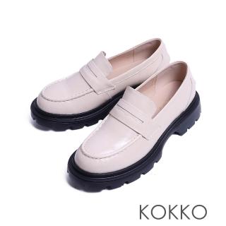 【KOKKO】素面好感微寬楦輕量化厚底樂福鞋(米白色)