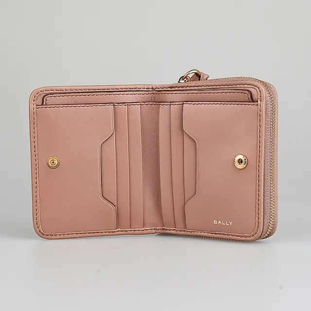 【BALLY】BALLY ESSENTIAL 學院風LOGO 小牛皮6卡釦式拉鍊對折短夾(奶油胡桃棕)