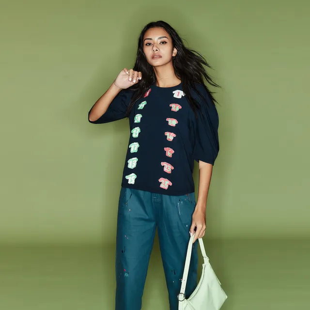 【ICHE 衣哲】Cop.Copine法式設計3D立體抓摺五分袖印花造型上衣(兩色)