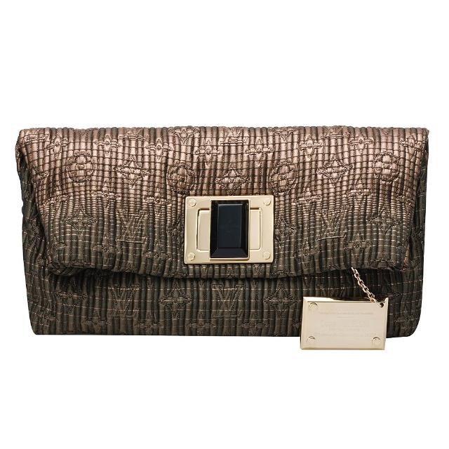 【Louis Vuitton 路易威登】M93491 Alta☆r手工刺繡夾棉布金屬方釦手拿晚宴包(古銅色)