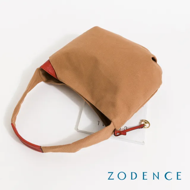【ZODENCE 佐登司】SAFARI恆彩帆布率性肩背流浪包(駝)