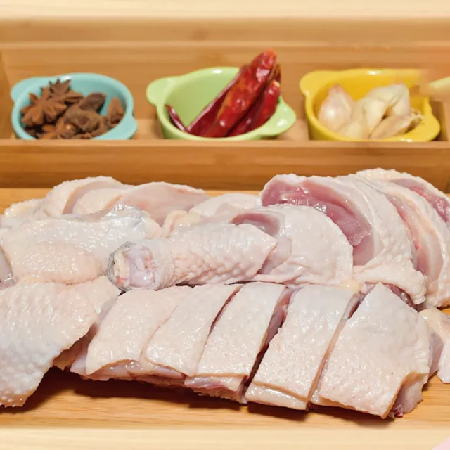 【國際牛肉店】腿肉丁/骨腿切塊/半雞切塊/去骨腿/任選6包(清真台灣放山土雞肉)