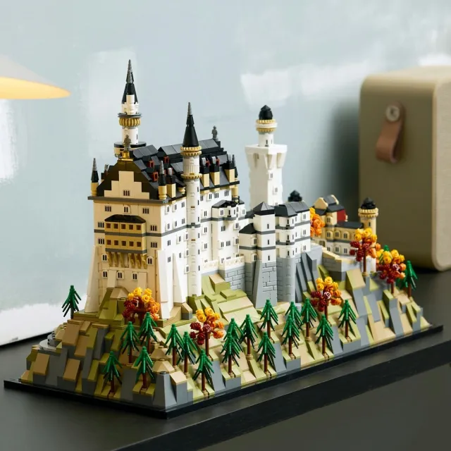 【LEGO 樂高】建築系列 21063 新天鵝堡(德國地標 建築模型 居家擺設 積木)