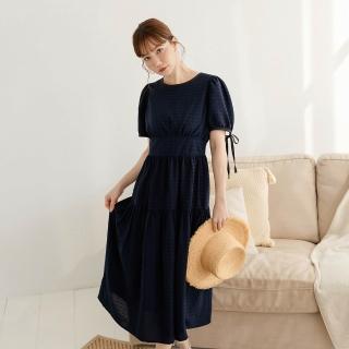 【OB 嚴選】格紋收腰剪裁造型綁帶洋裝 《DA10468》