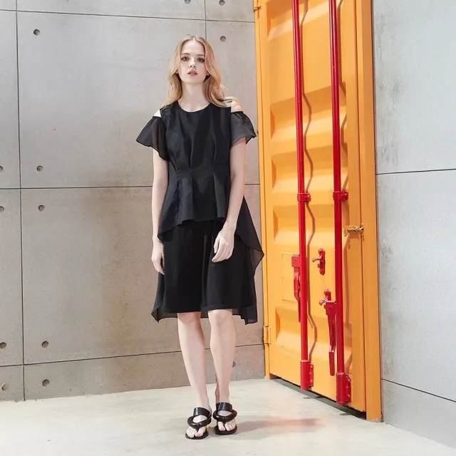 【ICHE 衣哲】Cop.Copine 法國原裝進口輕禮服露肩層次剪裁不對稱紗洋裝