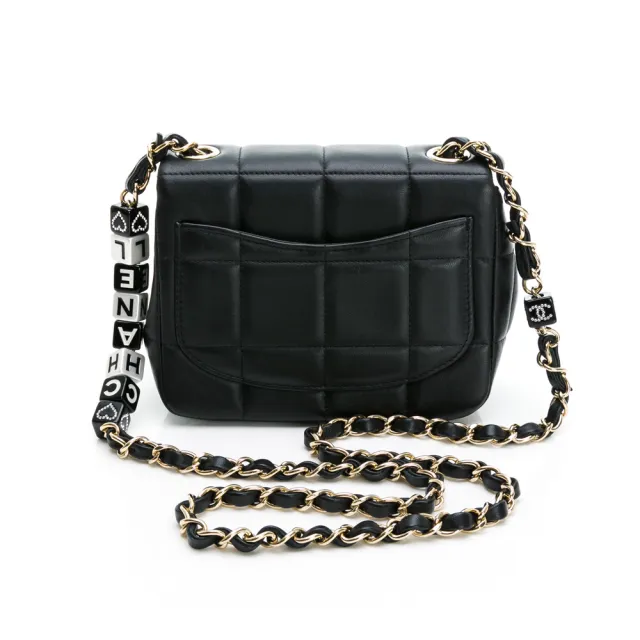 【CHANEL 香奈兒】經典菱格紋雙C LOGO 小羊皮金釦黑白方塊鏈帶翻蓋斜背包/骰子包(黑色)