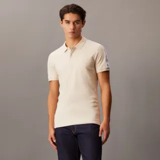 【Calvin Klein】官方旗艦館 CK 對比色標誌 Polo 衫_裸色