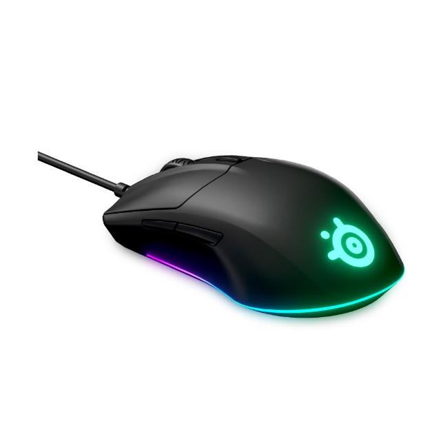 SteelSeries 賽睿 Rival 3 有線滑鼠，搭載高達 10000 DPI 以上光學感測器，提供精準追蹤與流暢操作。6 個可程式化按鍵、USB 連線介面，相容 Windows、MAC、Android 及 iOS 系統。ABS 材質輕巧設計，尺寸 120mm、重量僅 159g，黑色系外觀時尚耐用。內含滾輪，型號 62515，中國製造，一年保固，BSMI 許可字號 R35181。包裝包含滑鼠及產品資訊指南，完美適合遊戲玩家及日常使用，提升您的生產力與遊戲體驗。