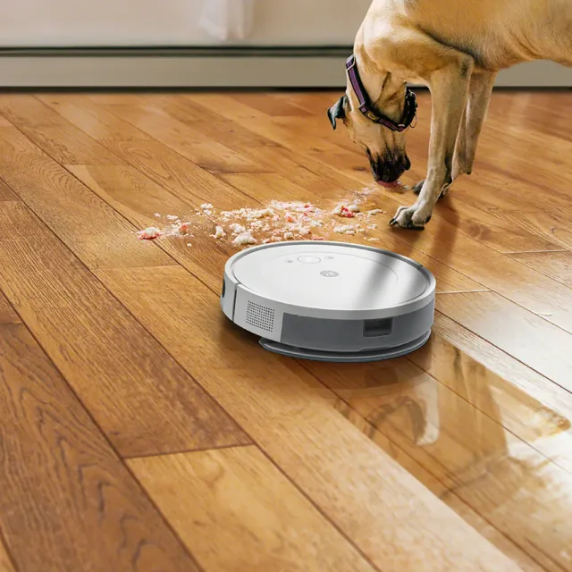 【iRobot】特談 Roomba Combo Essential 掃拖機器人(18倍吸力/超薄8公分/3段吸力水量/電力110分)