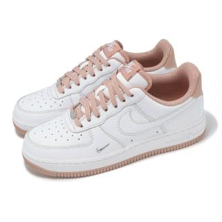 【NIKE 耐吉】休閒鞋 Wmns Air Force 1 07 女鞋 白 乾燥玫瑰粉 AF1 銀勾(IB6543-100)
