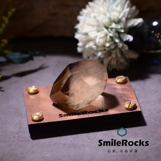 【SmileRocks 石麥】石麥水晶原礦 茶黃水晶隨形冰塊No.6251750741(SmilePad 6X9底板)